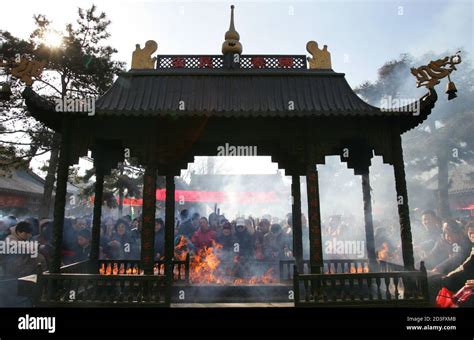  Baiyun Temple i Baoding – En gammal pagod med en utsikt som tar andan från en!